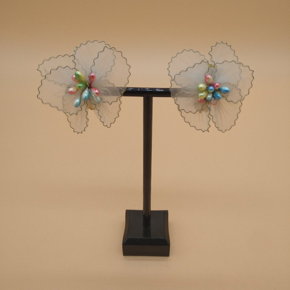 Vintage Clip On Earrings White Mesh Wire Floral Spring Summer